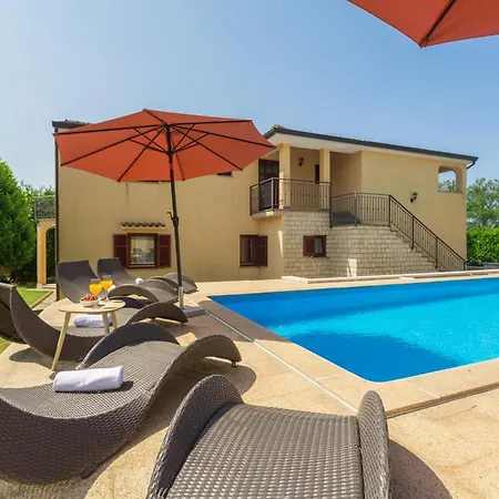 Marea Saladinka 2 Appartement *